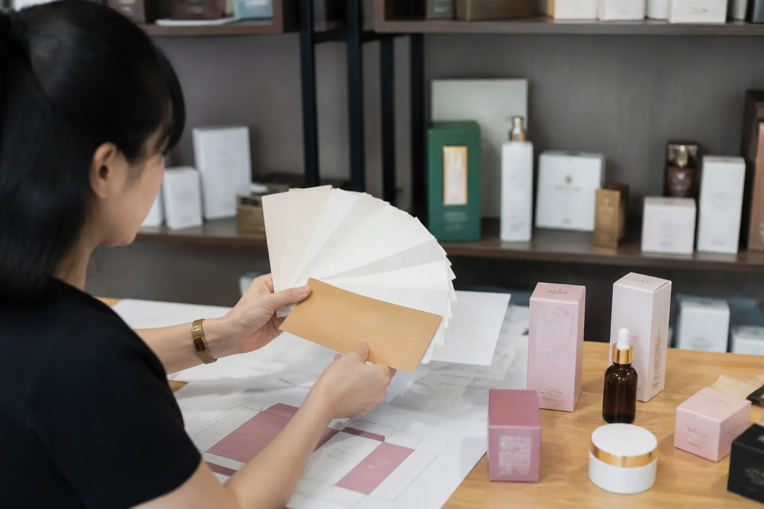 Chất liệu giấy in hộp mỹ phẩm: tiêu chí lựa chọn - hộp carton đựng mỹ phẩm
