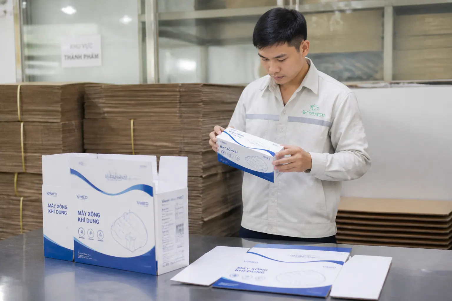 Đánh giá chất lượng sản phẩm mẫu - bao bì carton thiết bị y tế