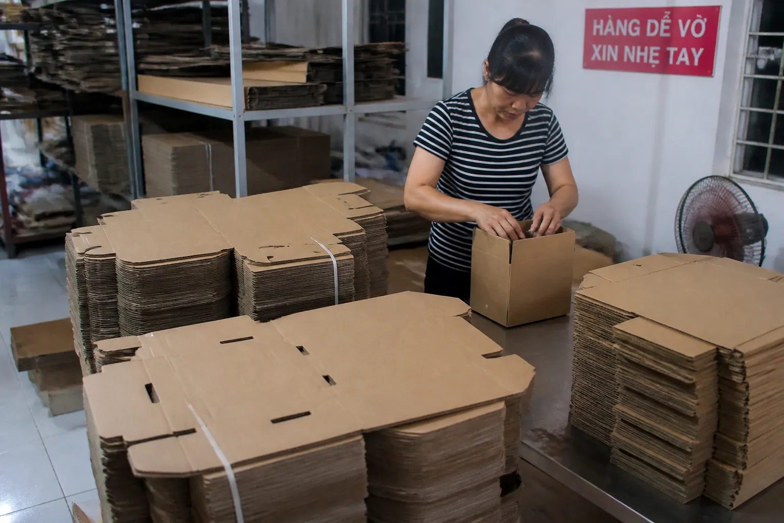 Hạn chế cần cân nhắc - hộp carton bế khuôn