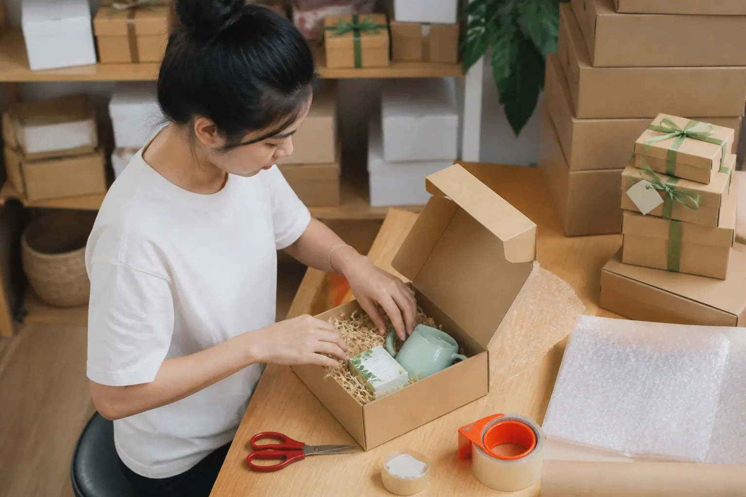 Kinh Nghiệm Triển Khai Đóng Gói Quà Tặng Bằng Hộp Carton | hộp carton đựng quà Kinh Nghiệm Triển Khai Đóng Gói Quà Tặng Bằng Hộp Carton - hộp carton đựng quà